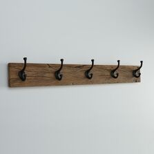 Cuier din lemn antichizat, cu 5 agatatori metalice, maro